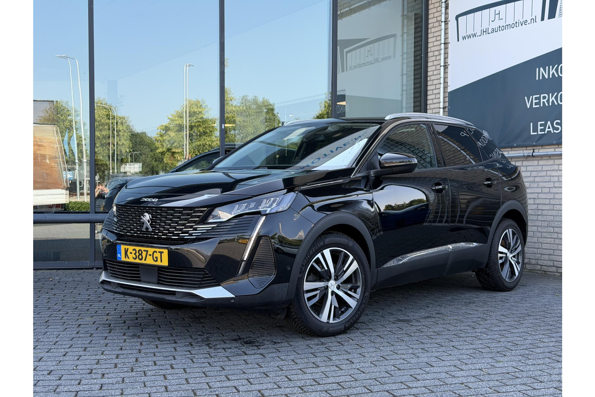 Peugeot 3008 1.2 Allure*ECC*CRUISE*NAVI*CAM*CARPLAY*RIEM.VV